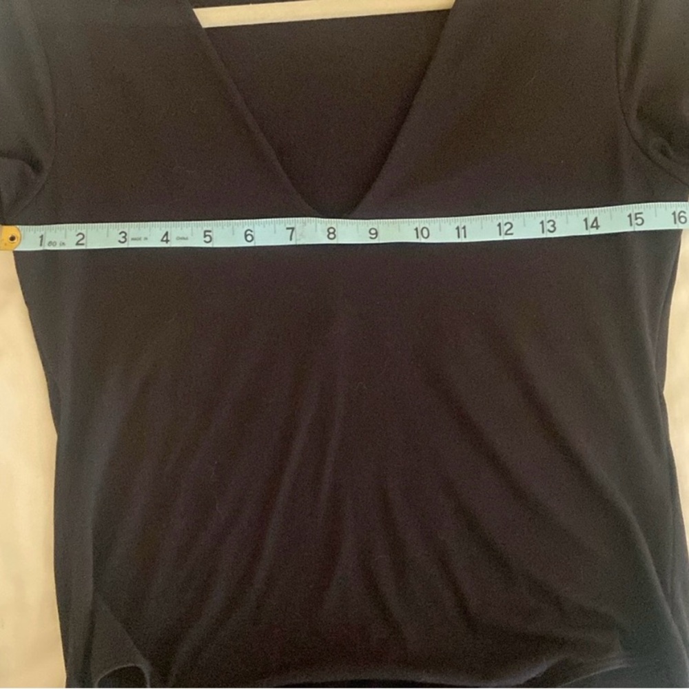H & M V-Neck Bodysuit Long Sleeve Black, Size Medium - Picture 5 of 7